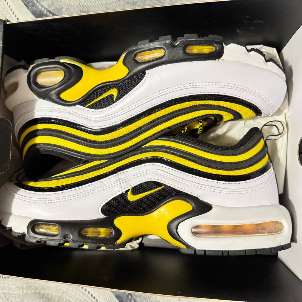 Nike Air Max Plus 97 in Yellow and Black